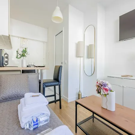 Charming Near Invalides - Mobility Lease * Parigi